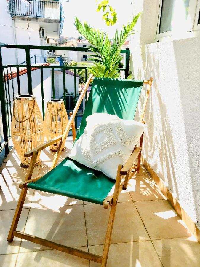 Apartmani-Okrug Gornji-Ciovo Trogir Bagian luar foto